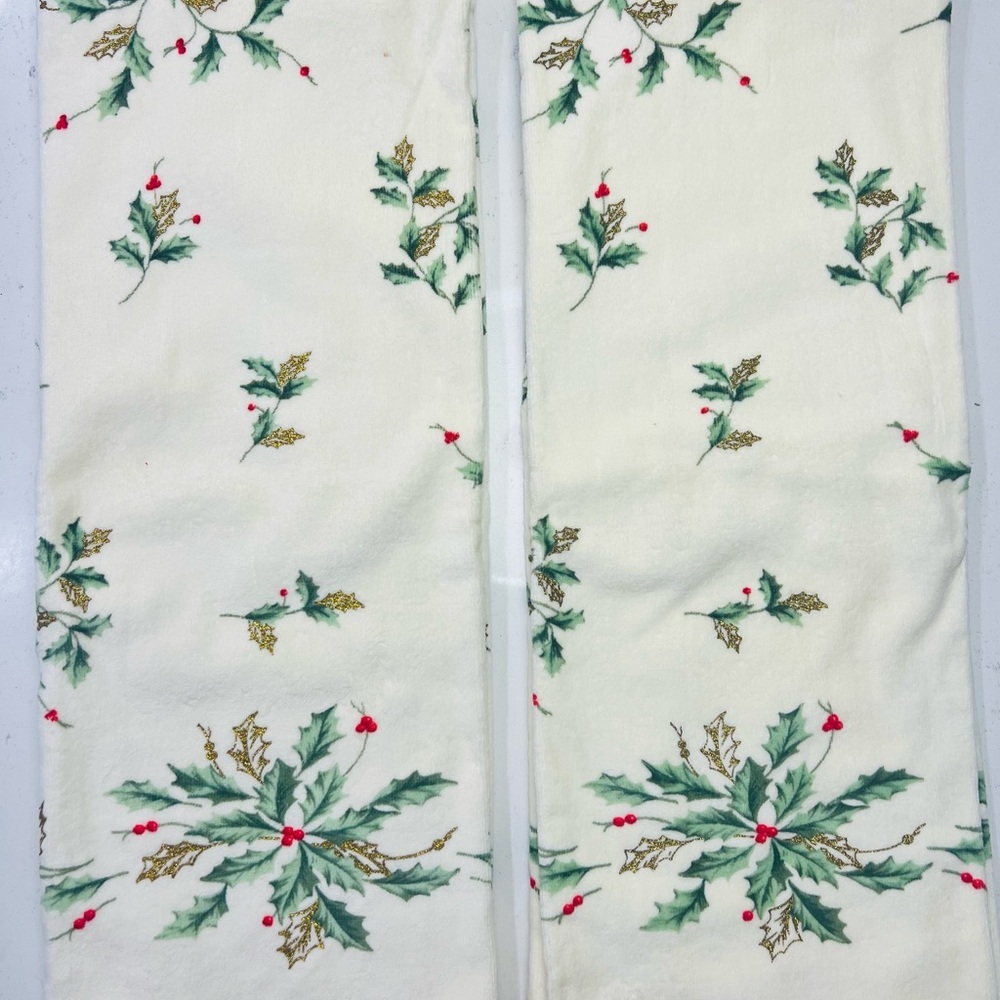 Lenox Holiday Bath Towels with Holly and Red Trim Set of 2 - Picture 3 of 4